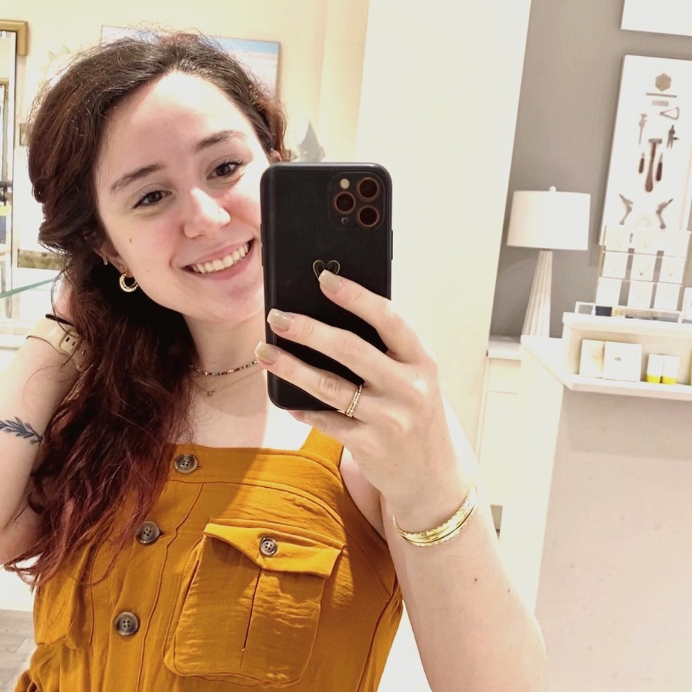 Meet your Posher, Danielle